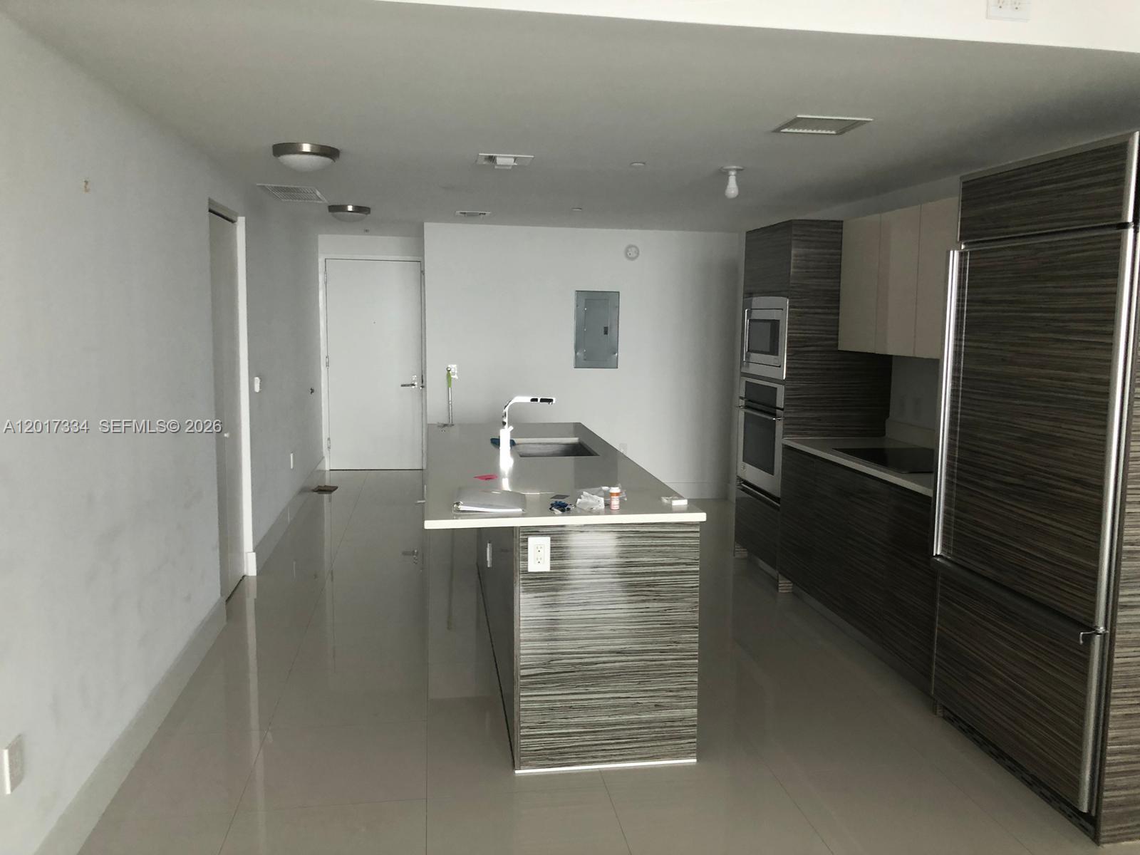 460 NE 28th St #1102 Miami, FL 33132