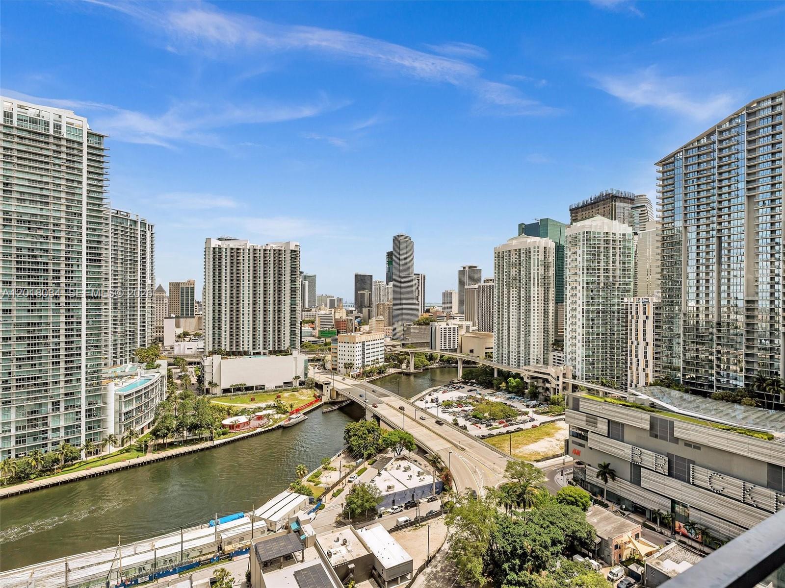 88 SW 7th St #2011 Miami, FL 33130