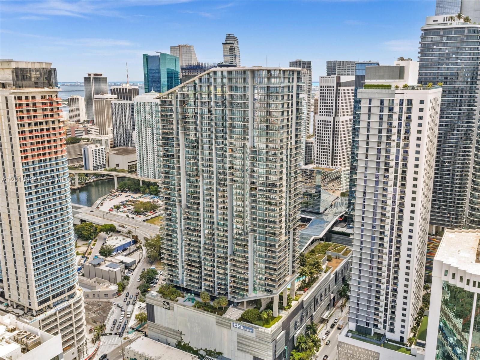 88 SW 7th St #2011 Miami, FL 33130
