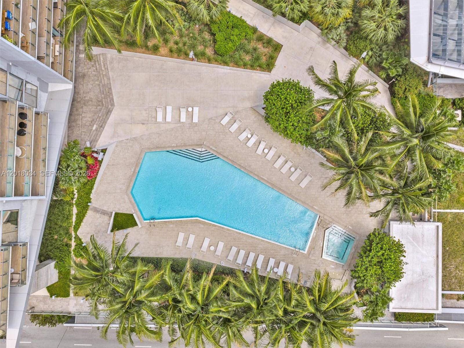 88 SW 7th St #2011 Miami, FL 33130