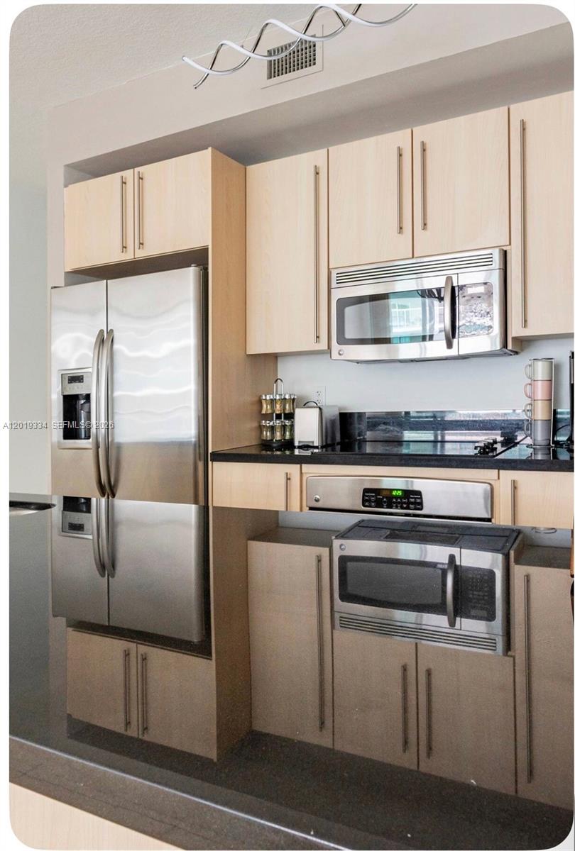 image Axis on Brickell North11