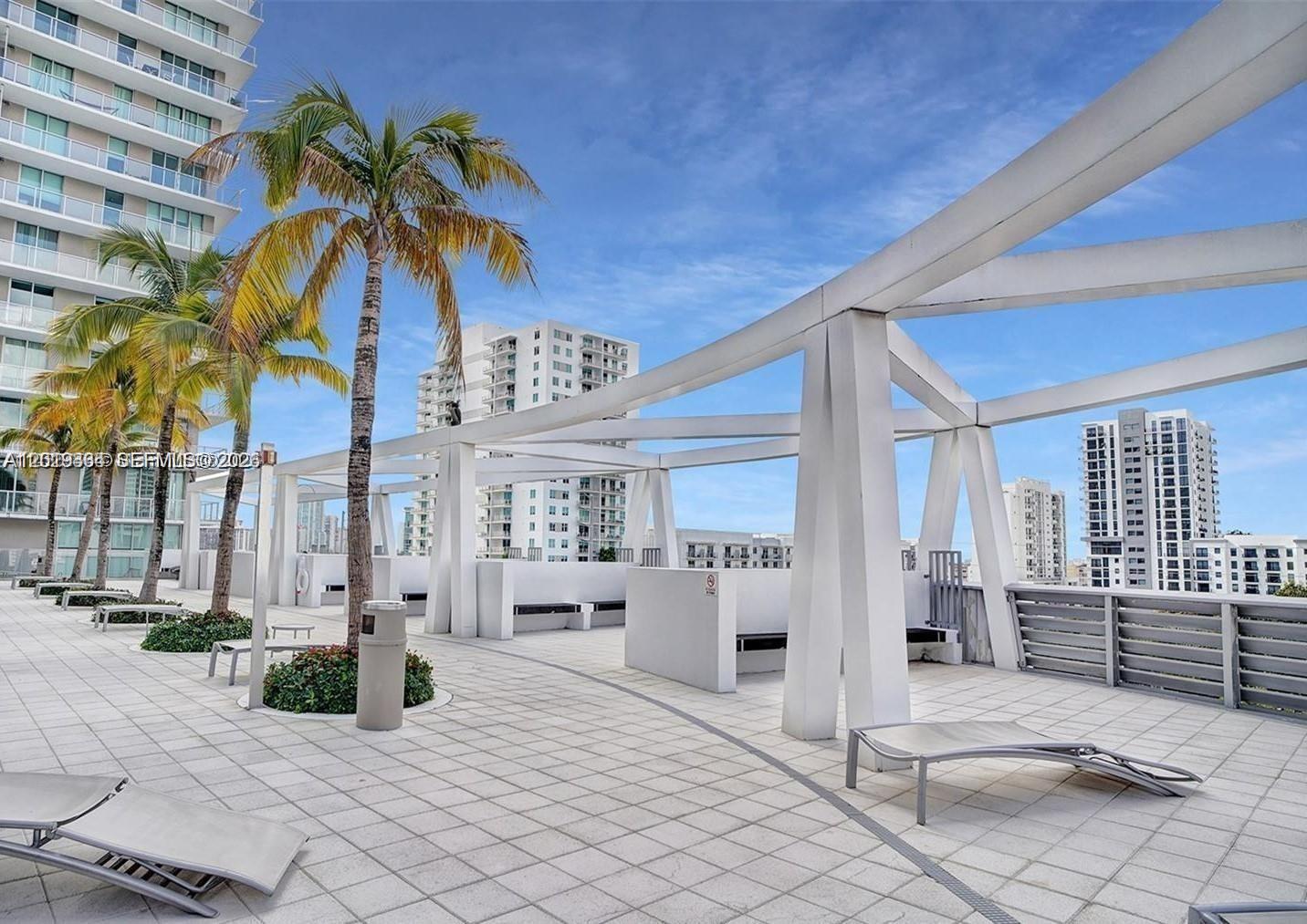 image Axis on Brickell North4