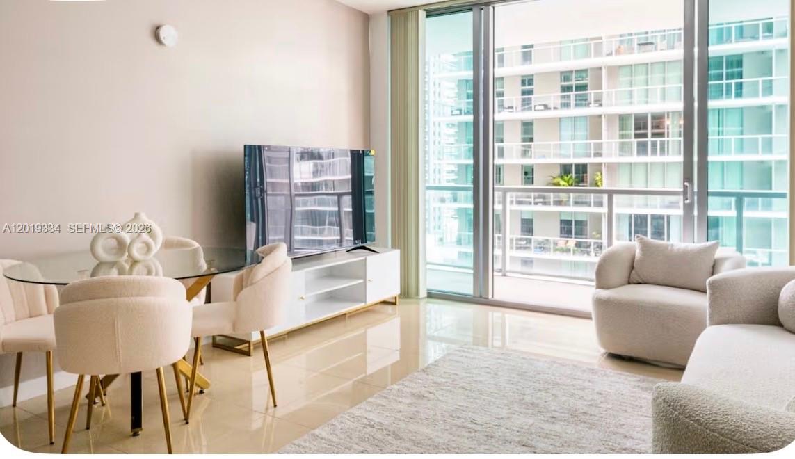 image Axis on Brickell North8