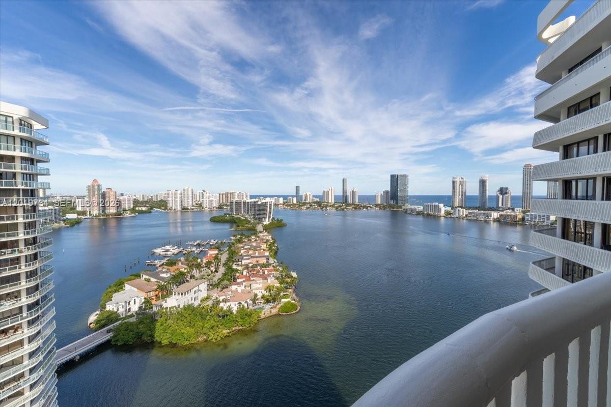 3000 Island Blvd #2802 Aventura, FL 33160
