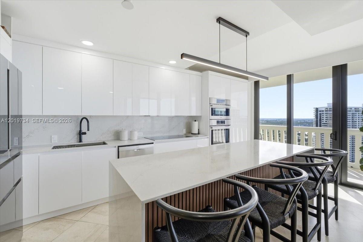 3000 Island Blvd #2802 Aventura, FL 33160