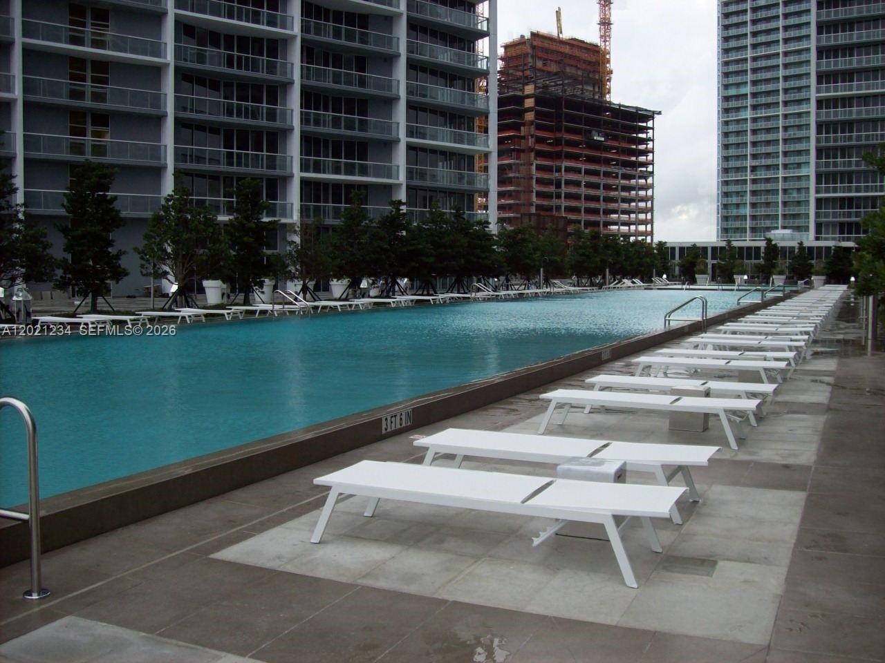 image Icon Brickell I19
