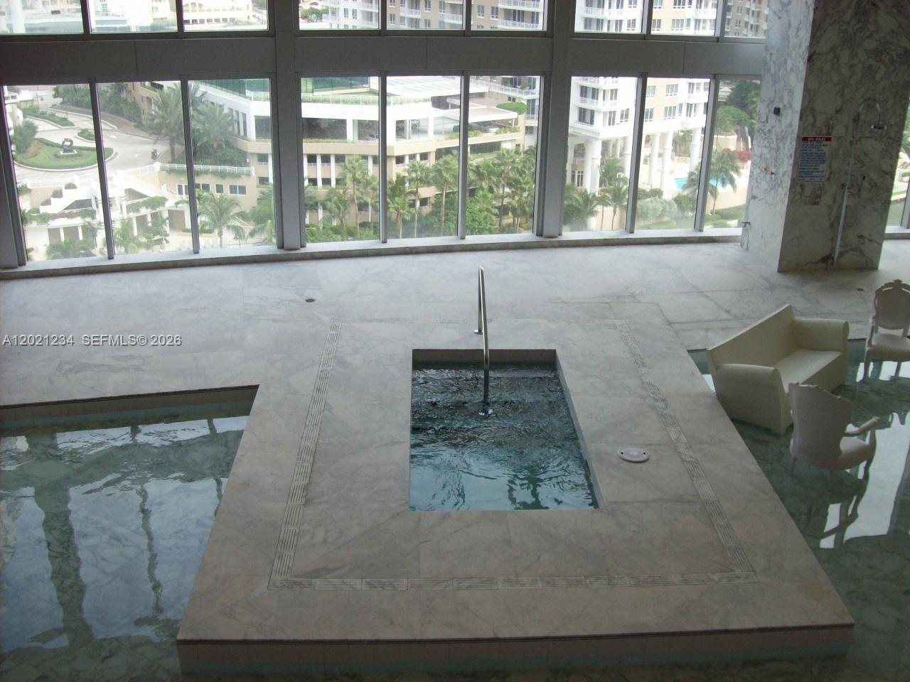 image Icon Brickell I25