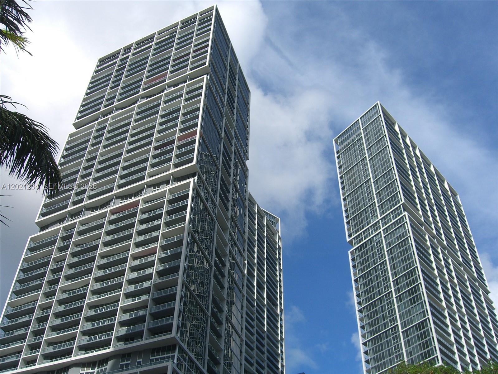 image Icon Brickell I36