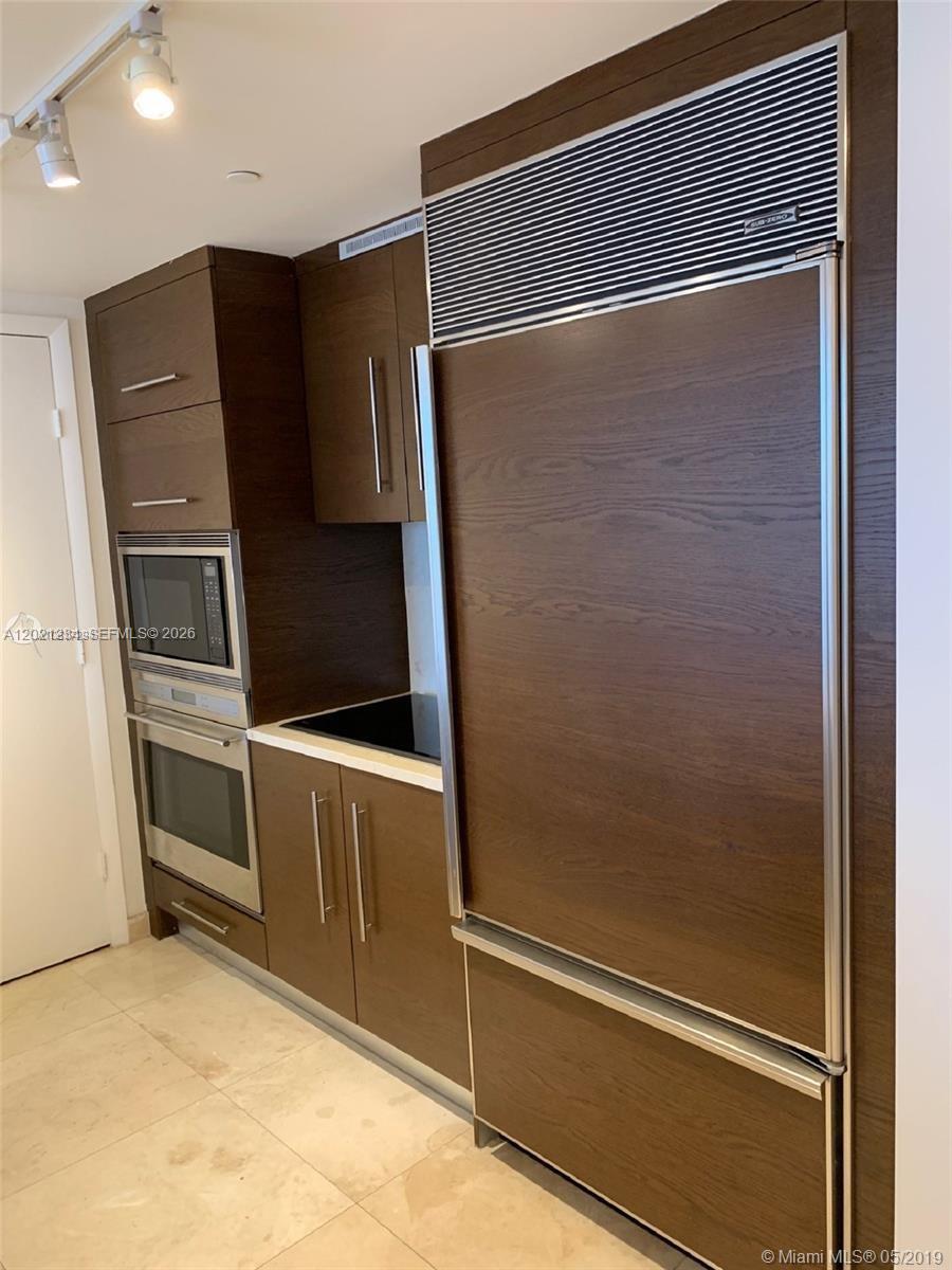 image Icon Brickell I8