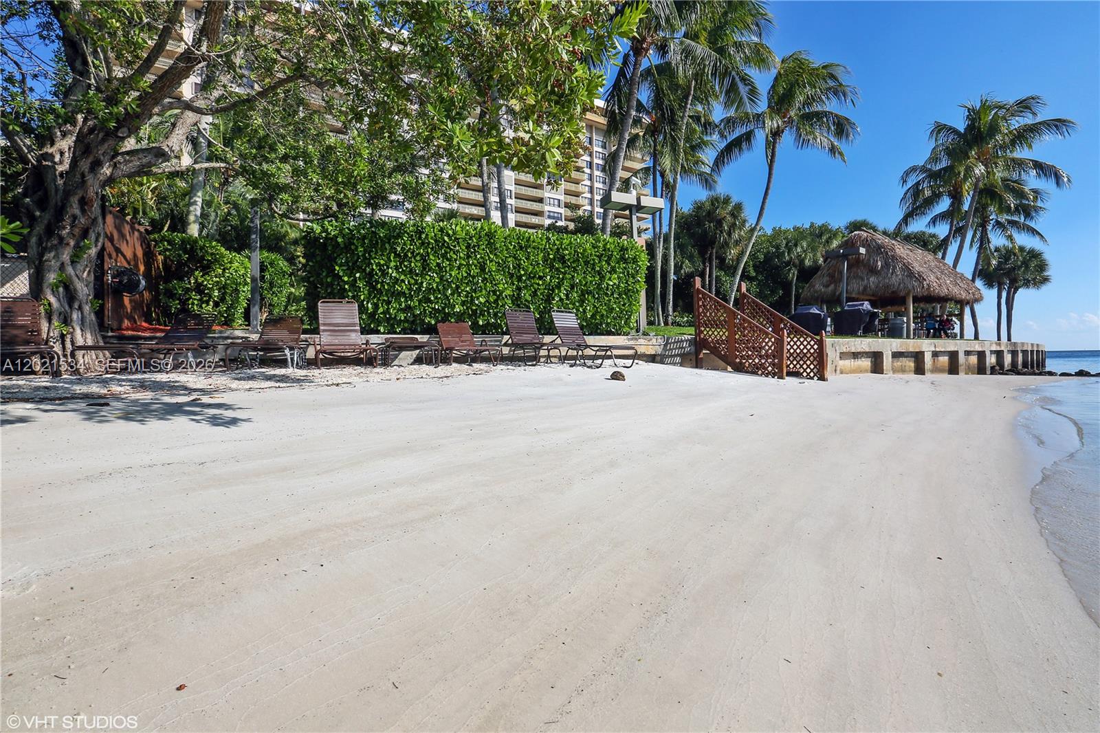2 Grove Isle Dr #B801-802 Miami, FL 33133