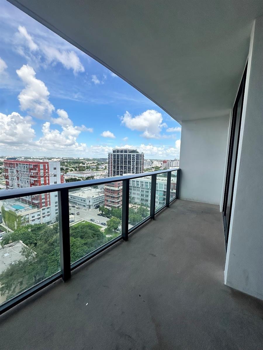 1600 NE 1st #1612