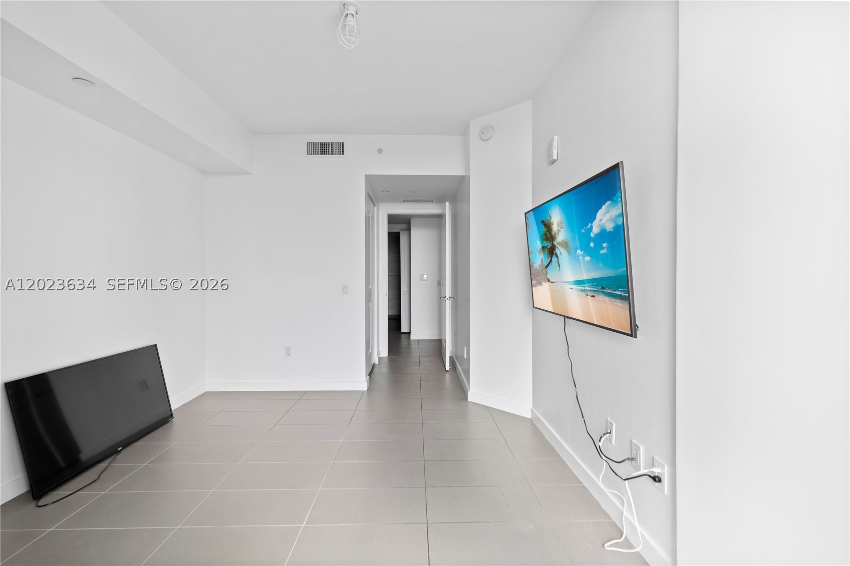 image Canvas13