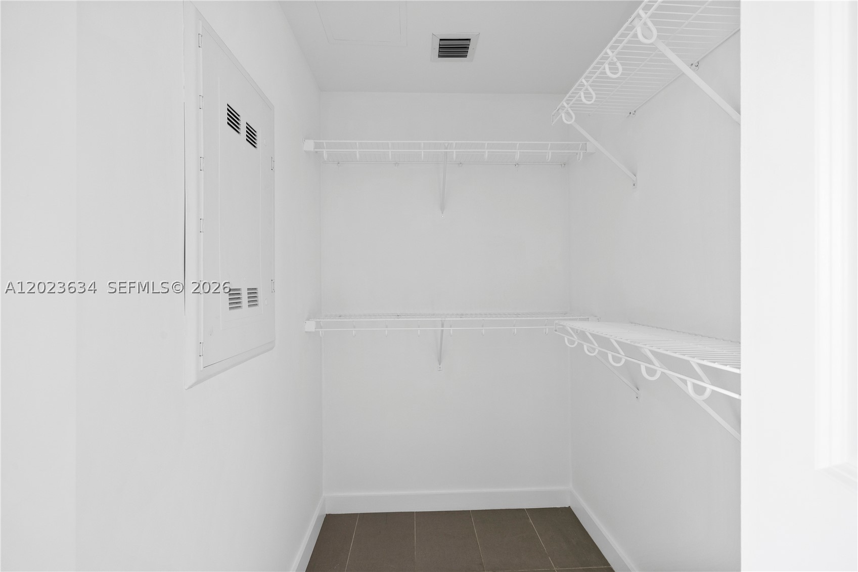 image Canvas14