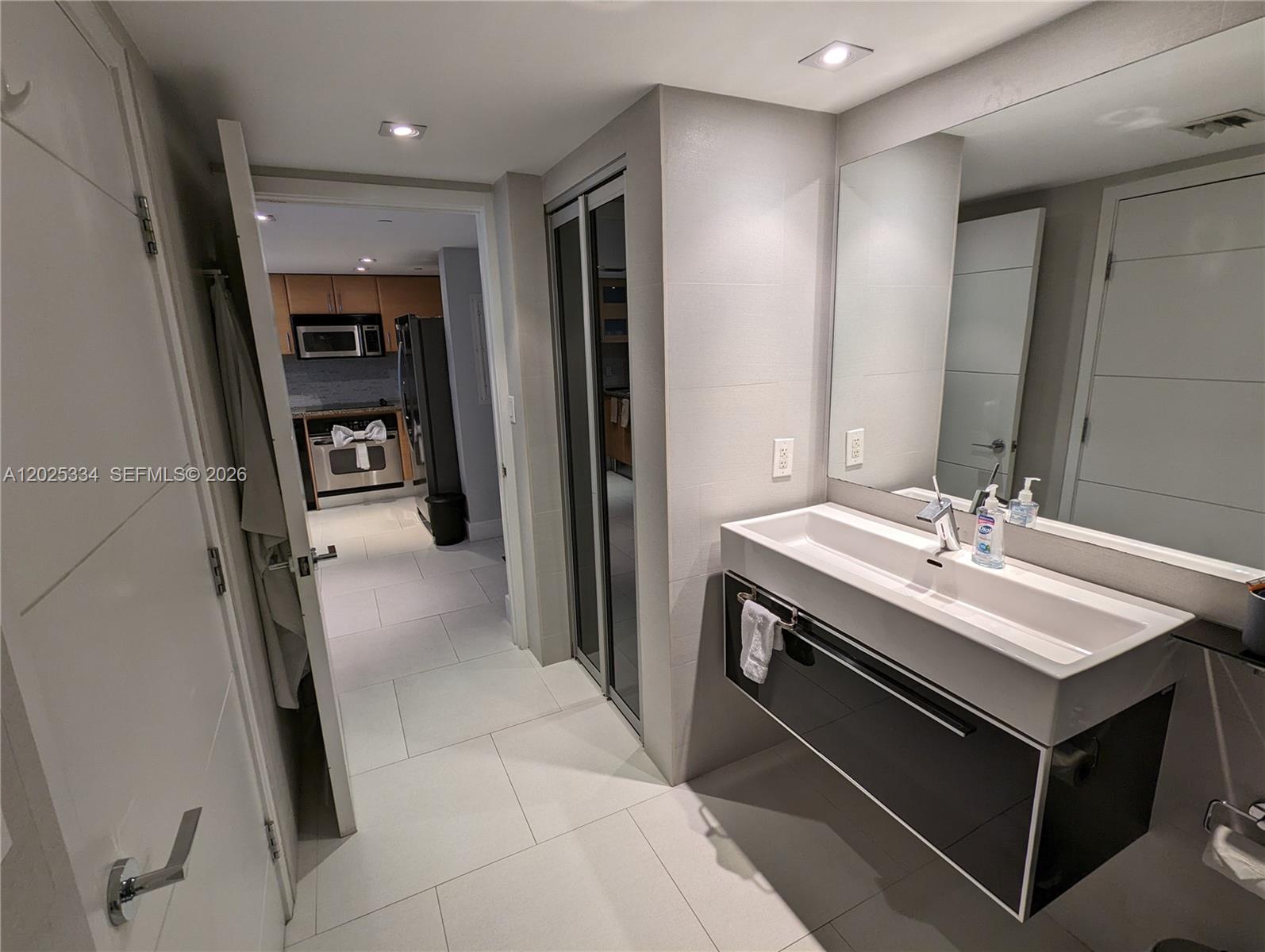 2101 Brickell Ave #1104
