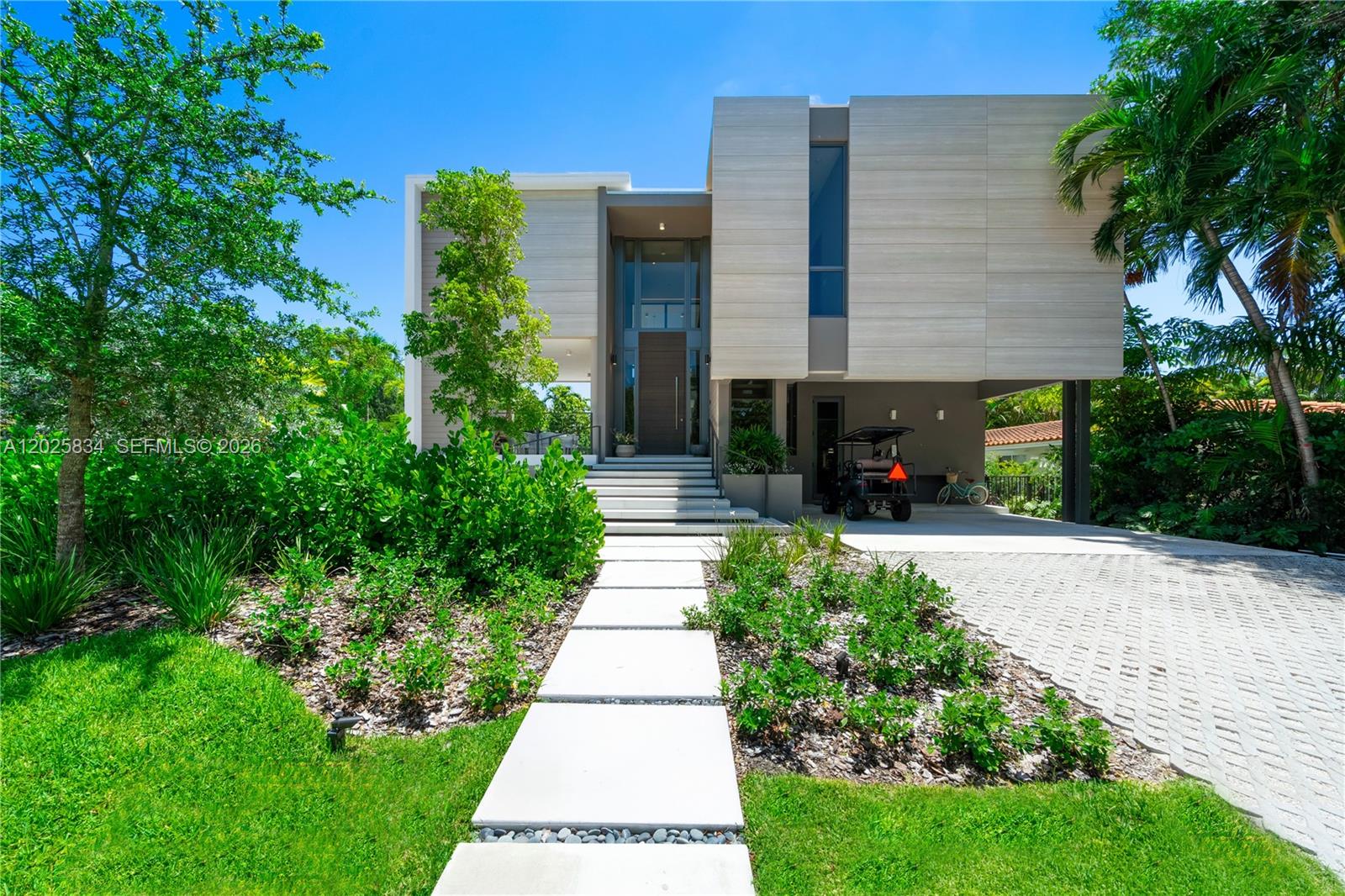 571 Glenridge Rd Key Biscayne, FL 33149