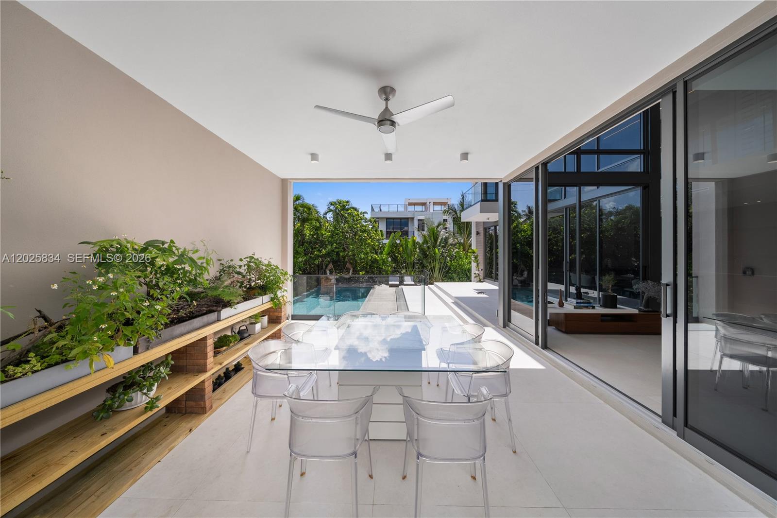 571 Glenridge Rd Key Biscayne, FL 33149