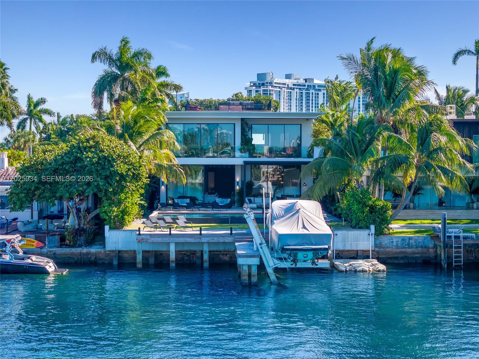 200 W Rivo Alto Dr Miami Beach, FL 33139