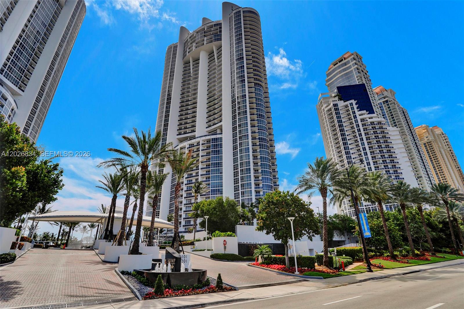 18201 Collins Ave #3309