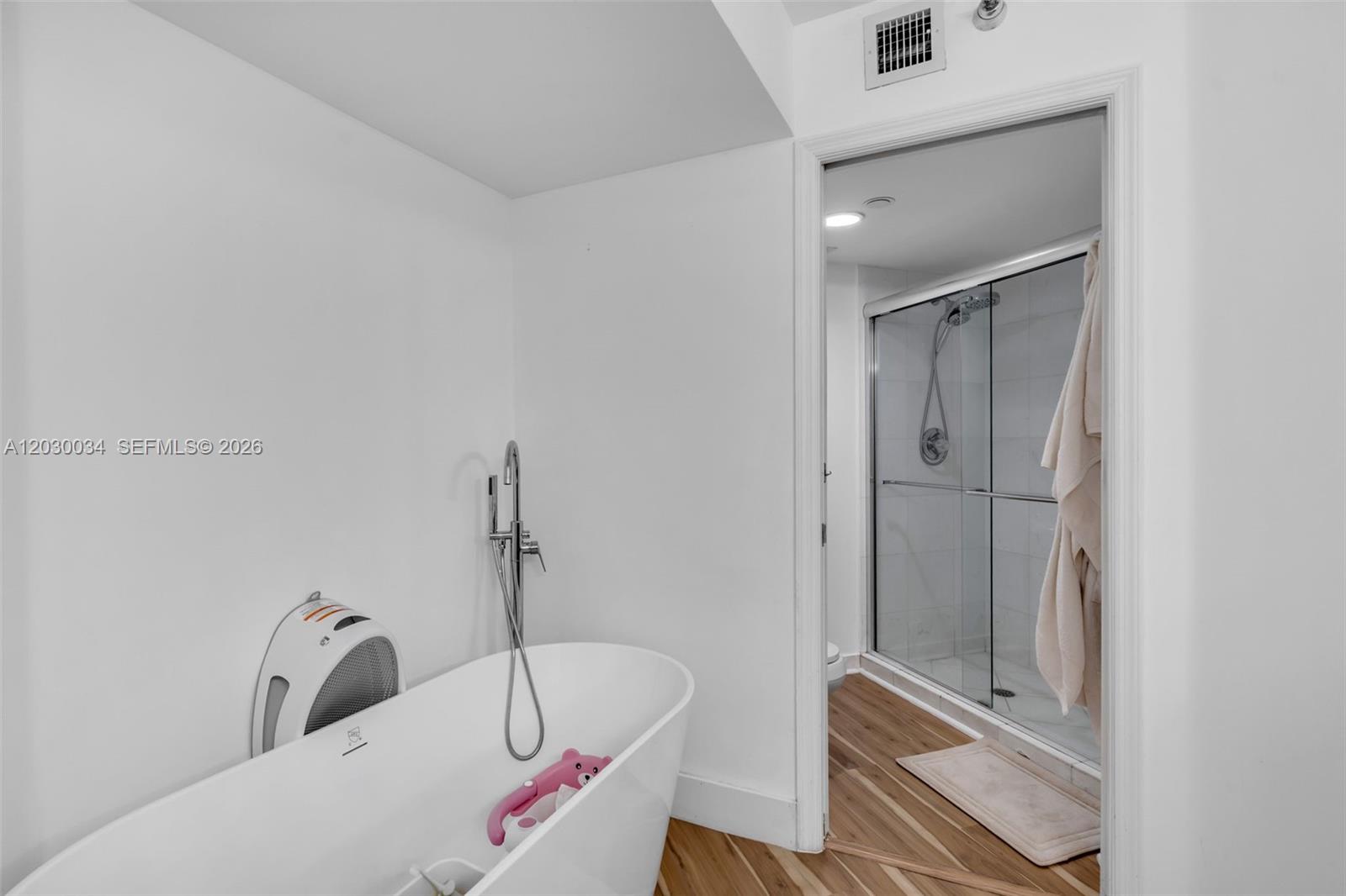 3500 Mystic Pointe Dr #1205 Aventura, FL 33180