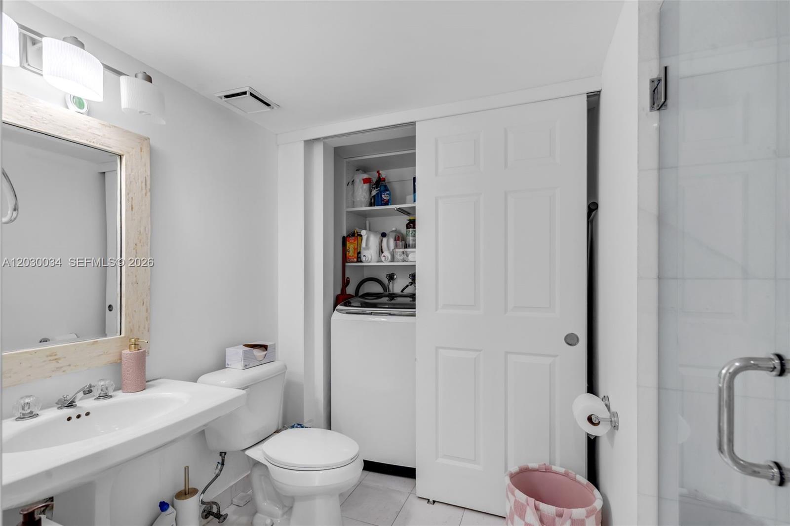 3500 Mystic Pointe Dr #1205 Aventura, FL 33180