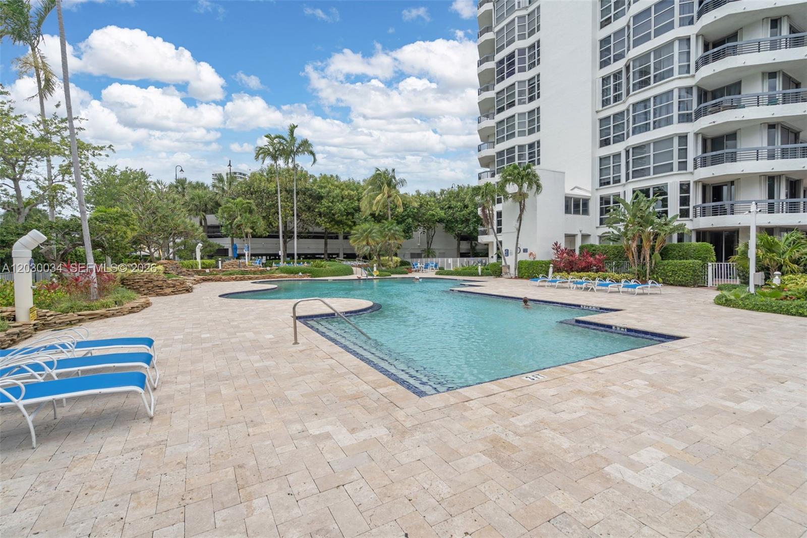 3500 Mystic Pointe Dr #1205 Aventura, FL 33180