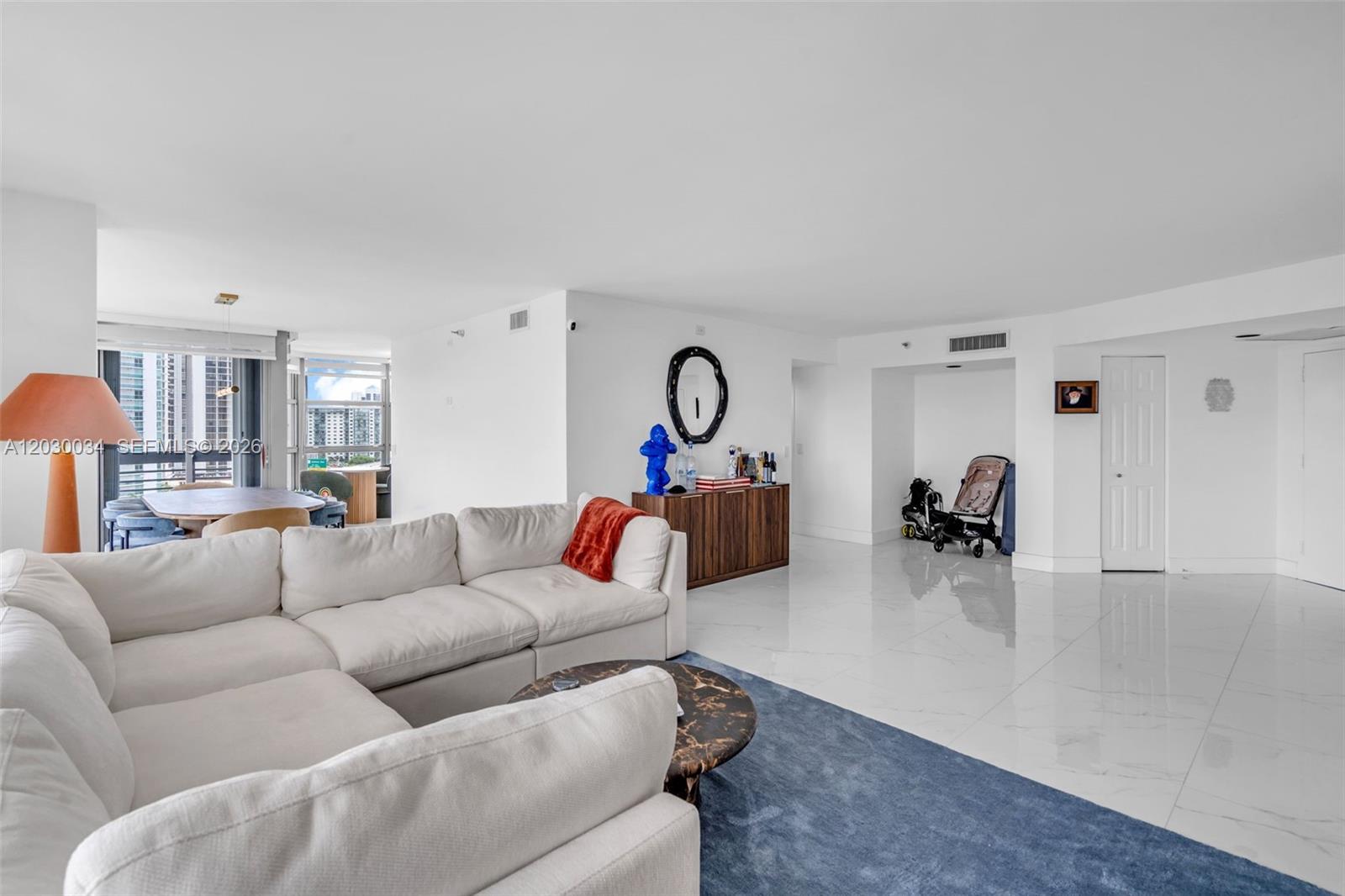 3500 Mystic Pointe Dr #1205 Aventura, FL 33180