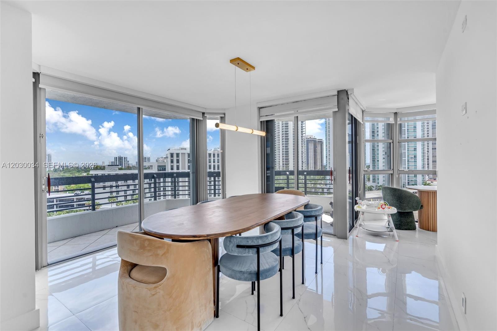 3500 Mystic Pointe Dr #1205 Aventura, FL 33180