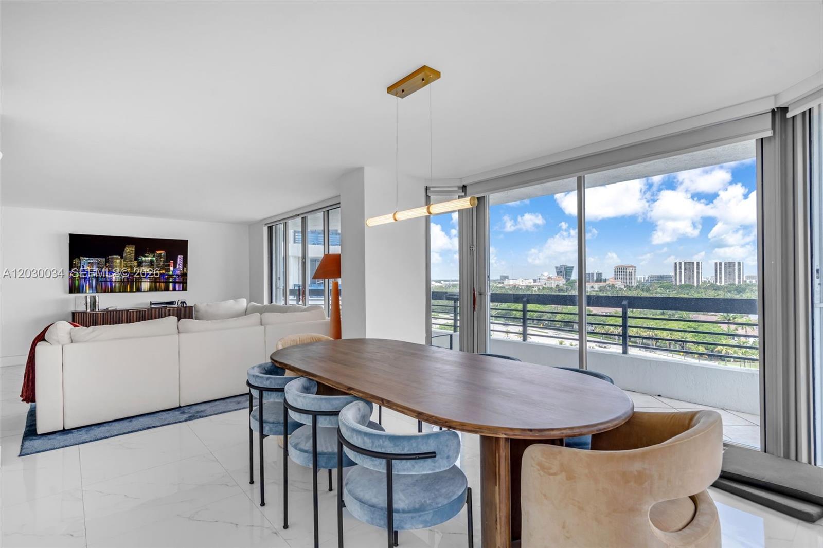 3500 Mystic Pointe Dr #1205 Aventura, FL 33180