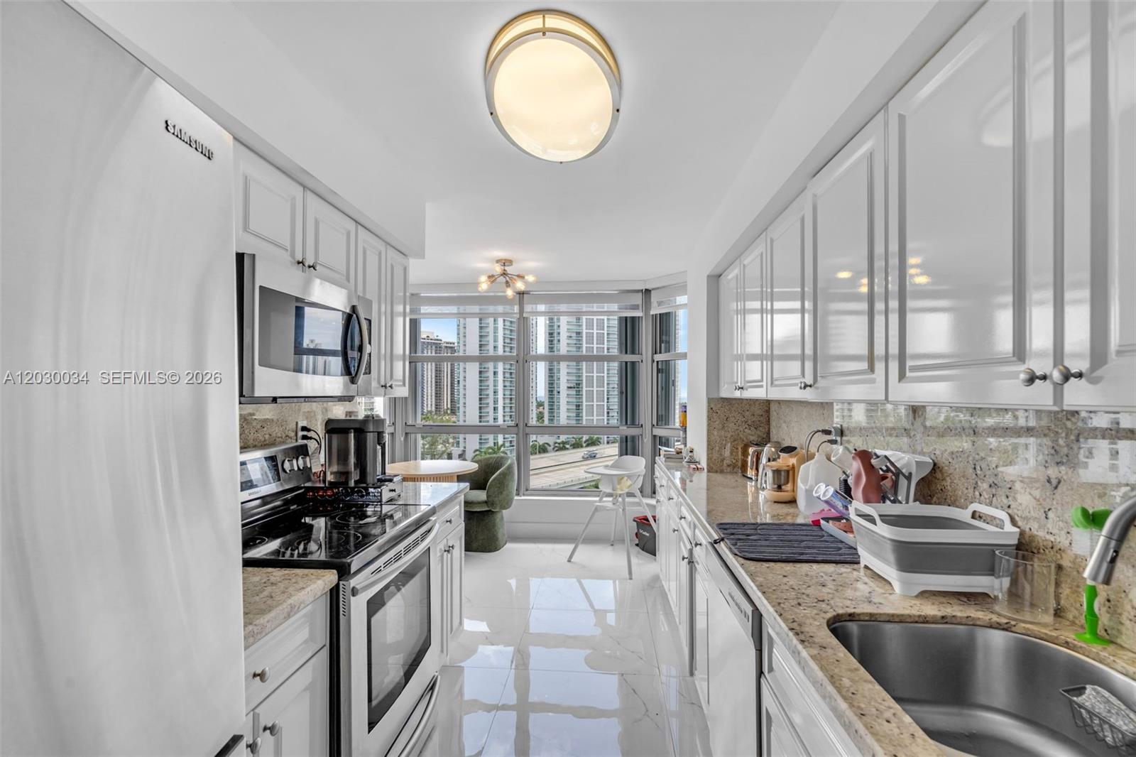 3500 Mystic Pointe Dr #1205 Aventura, FL 33180