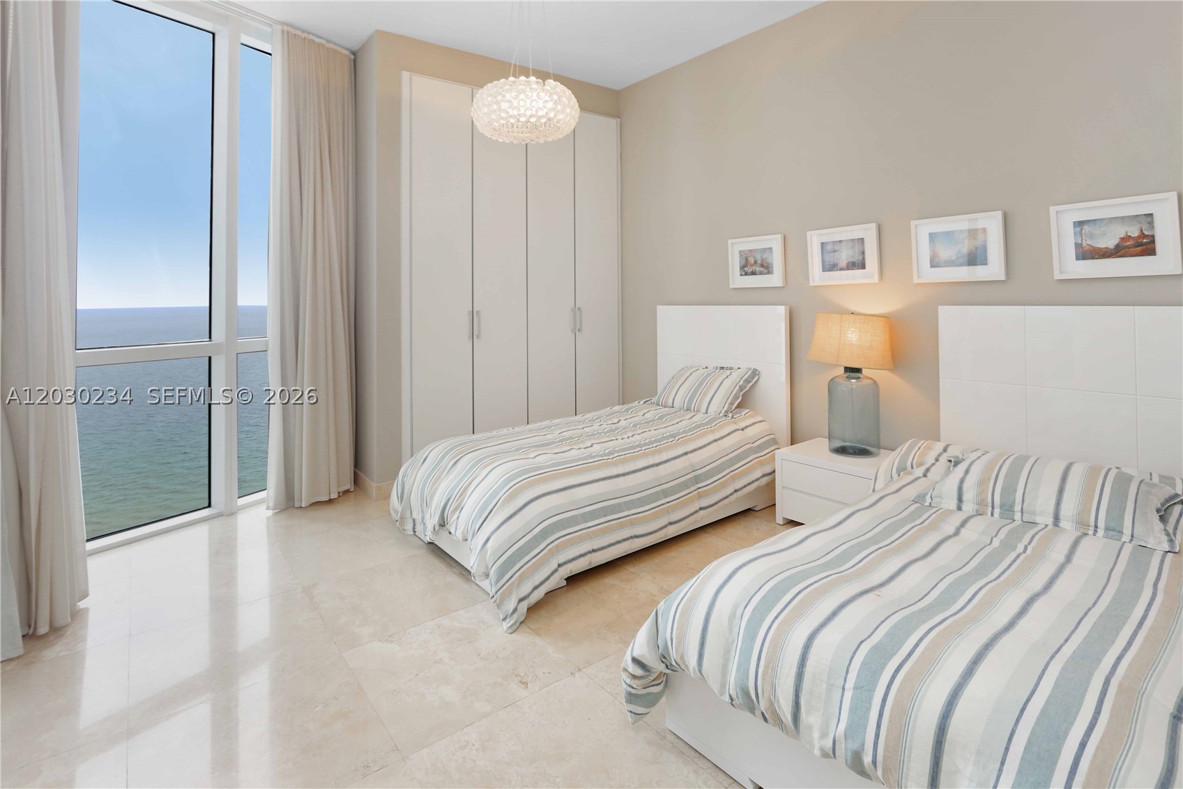 image Trump Tower II41