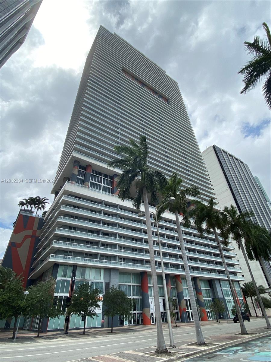 50 Biscayne Blvd #2902