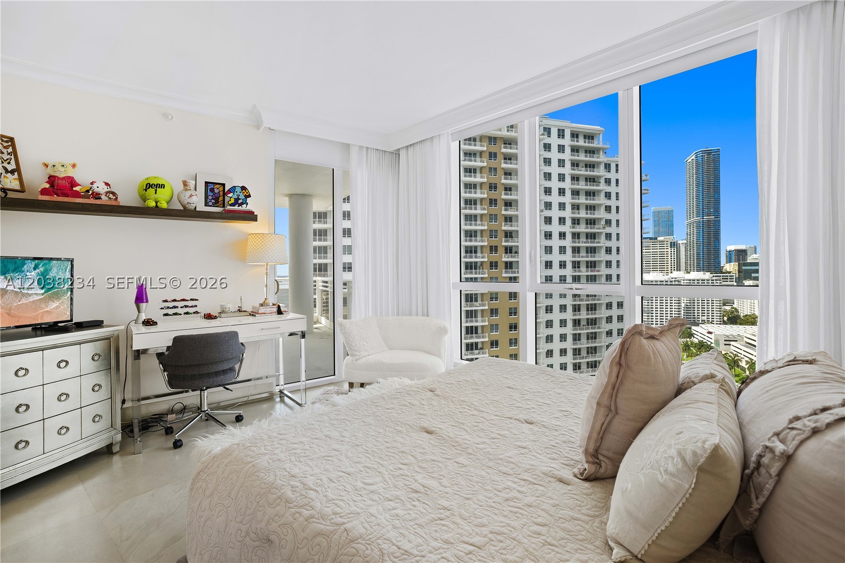 901 Brickell Key Blvd #2408 Miami, FL 33131