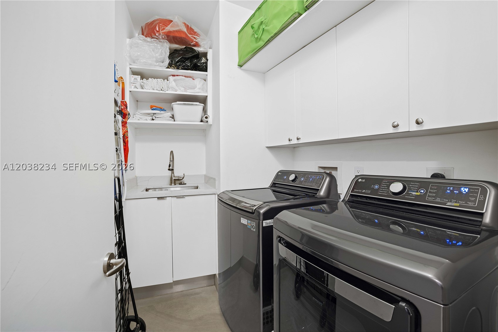 901 Brickell Key Blvd #2408 Miami, FL 33131