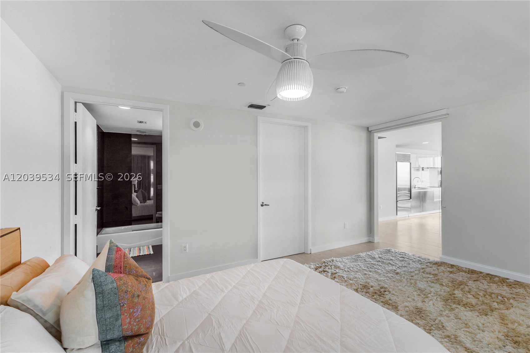 1040 Biscayne Blvd #3101 Miami, FL 33132