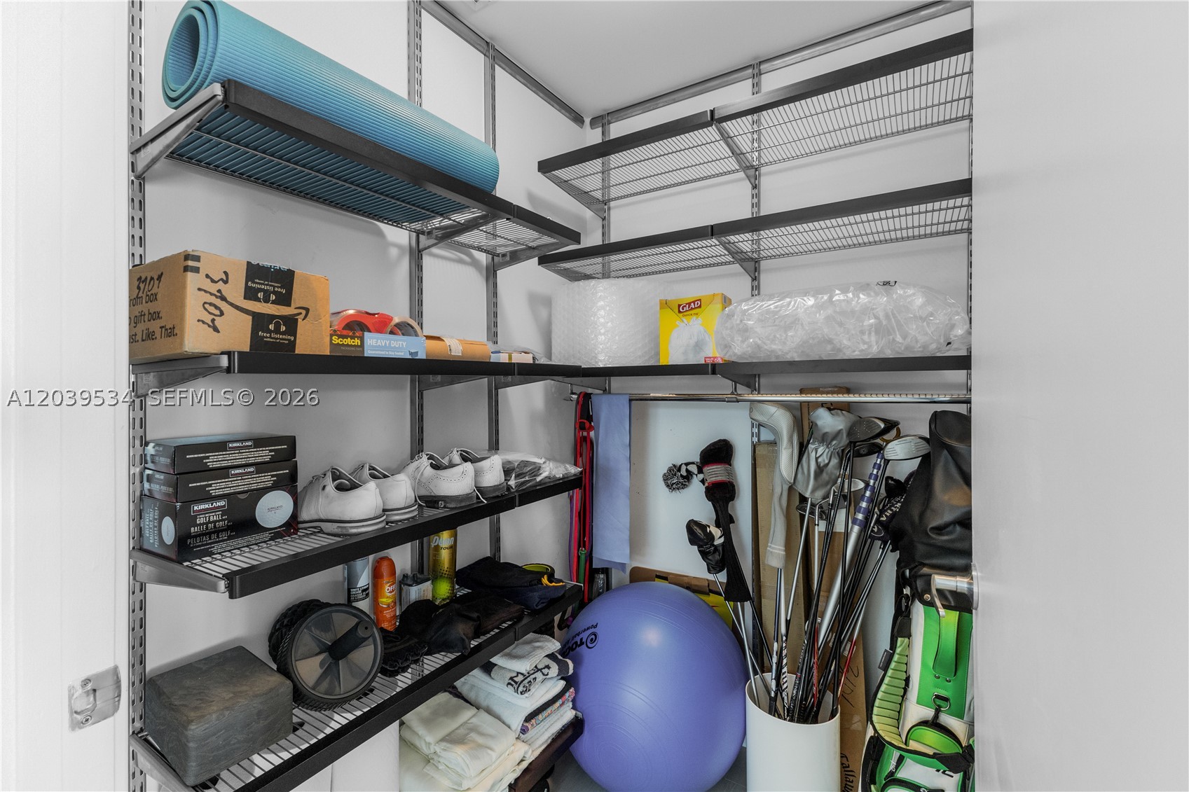 1040 Biscayne Blvd #3101 Miami, FL 33132