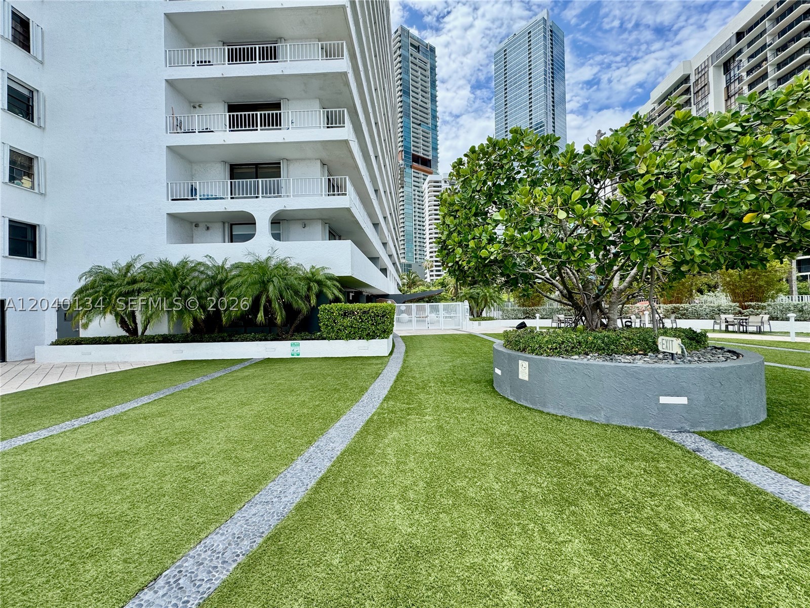 image Brickell Harbour33