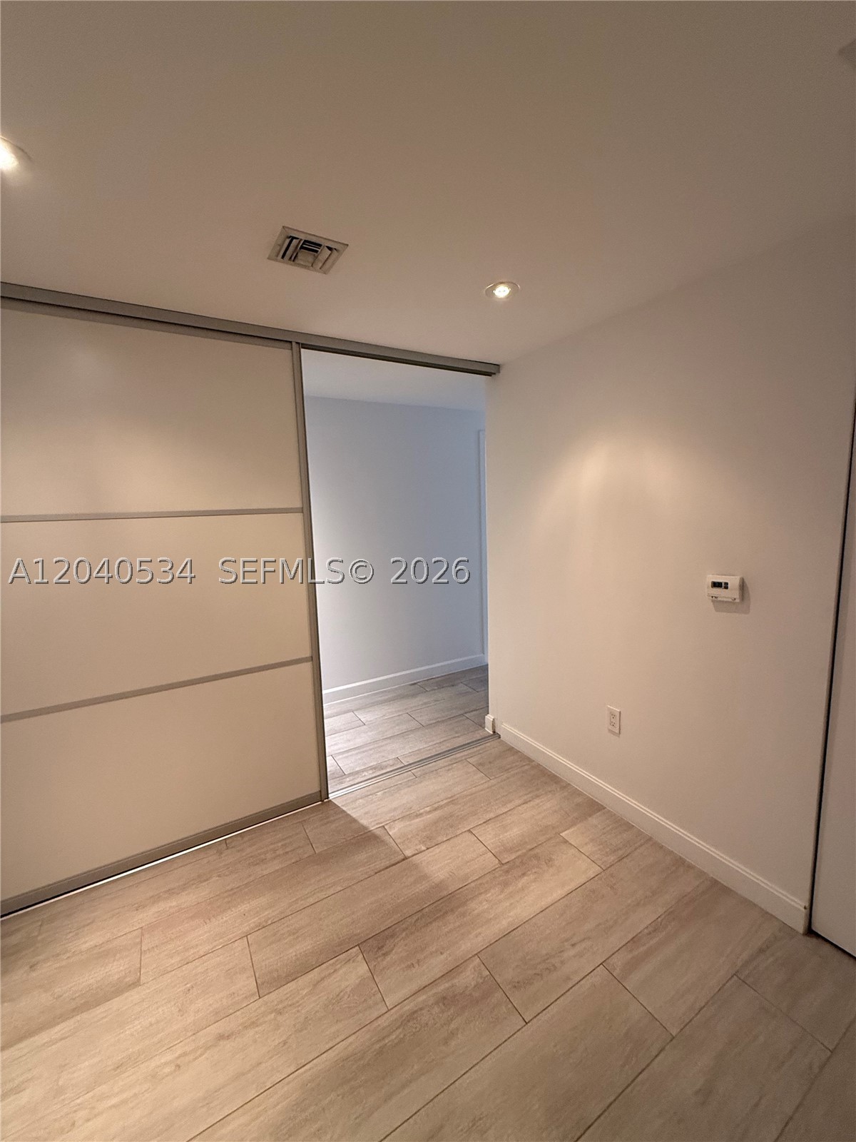 image Brickell Heights East15