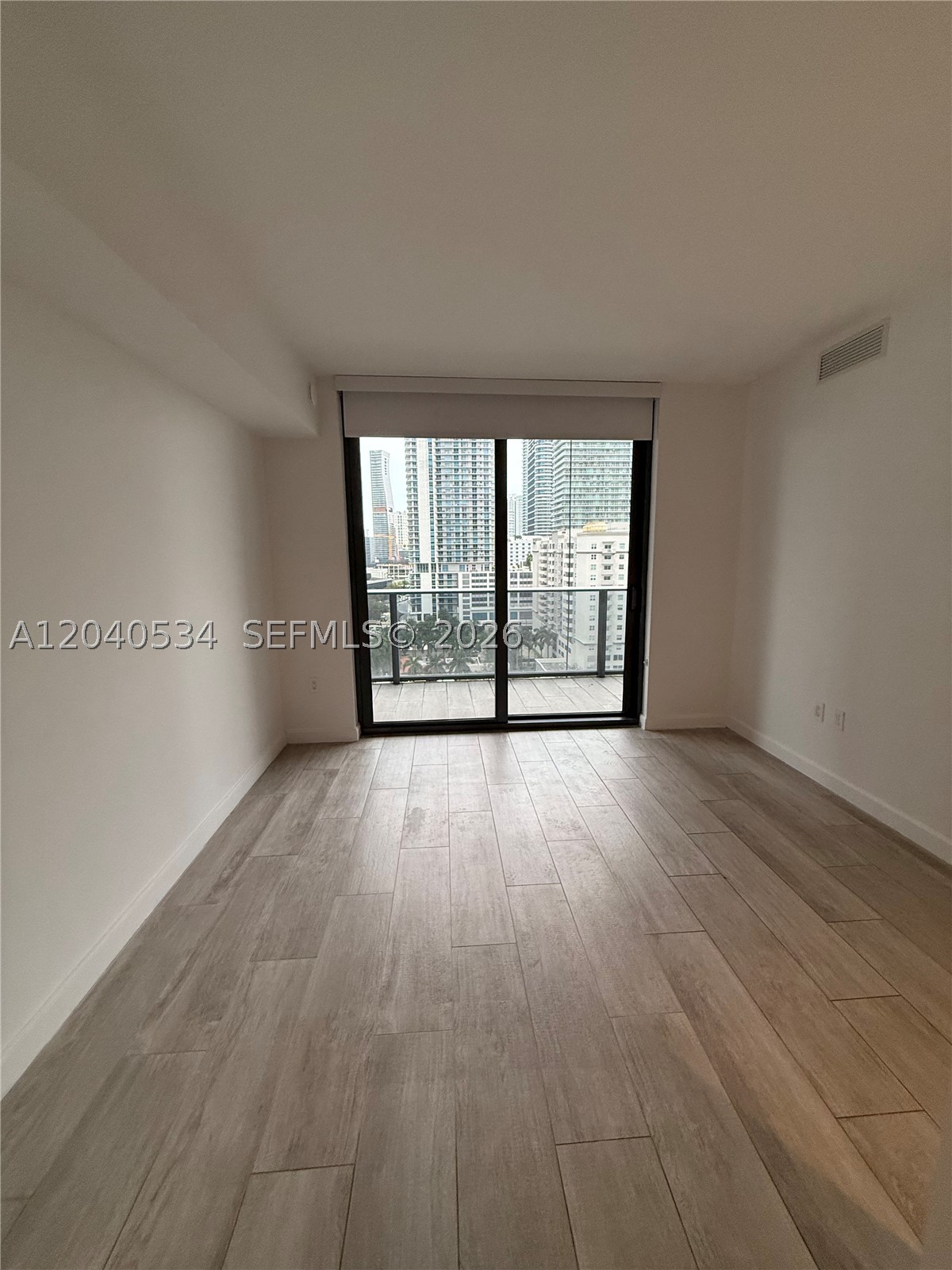 image Brickell Heights East6