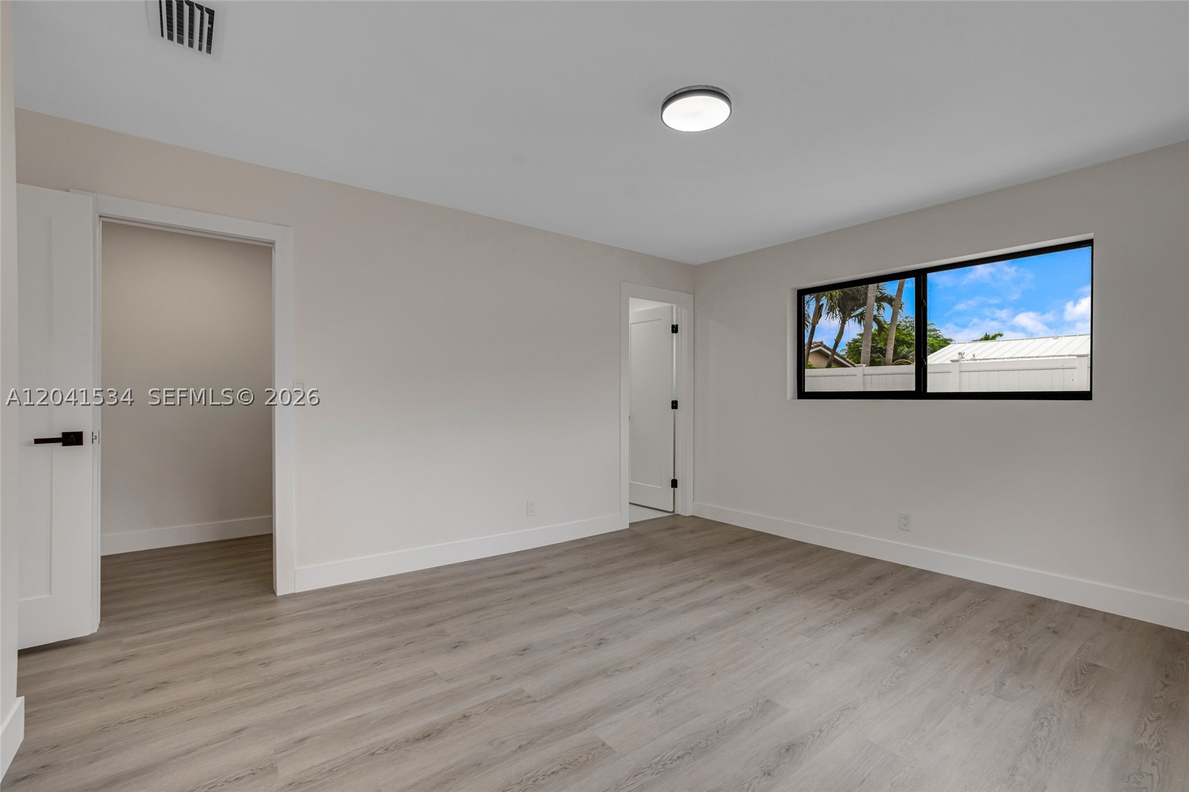 5718 NE 15th Ave Fort Lauderdale, FL 33334
