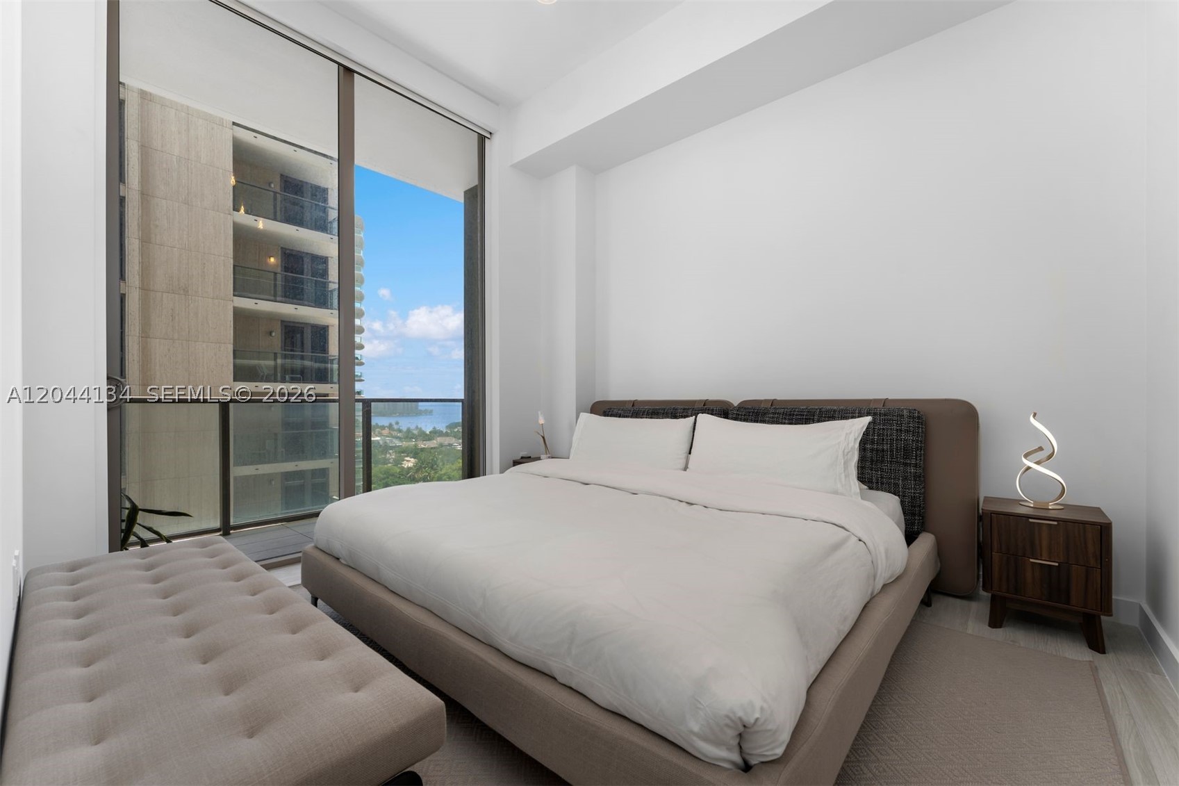 2655 S Bayshore Dr #908 Miami, FL 33133