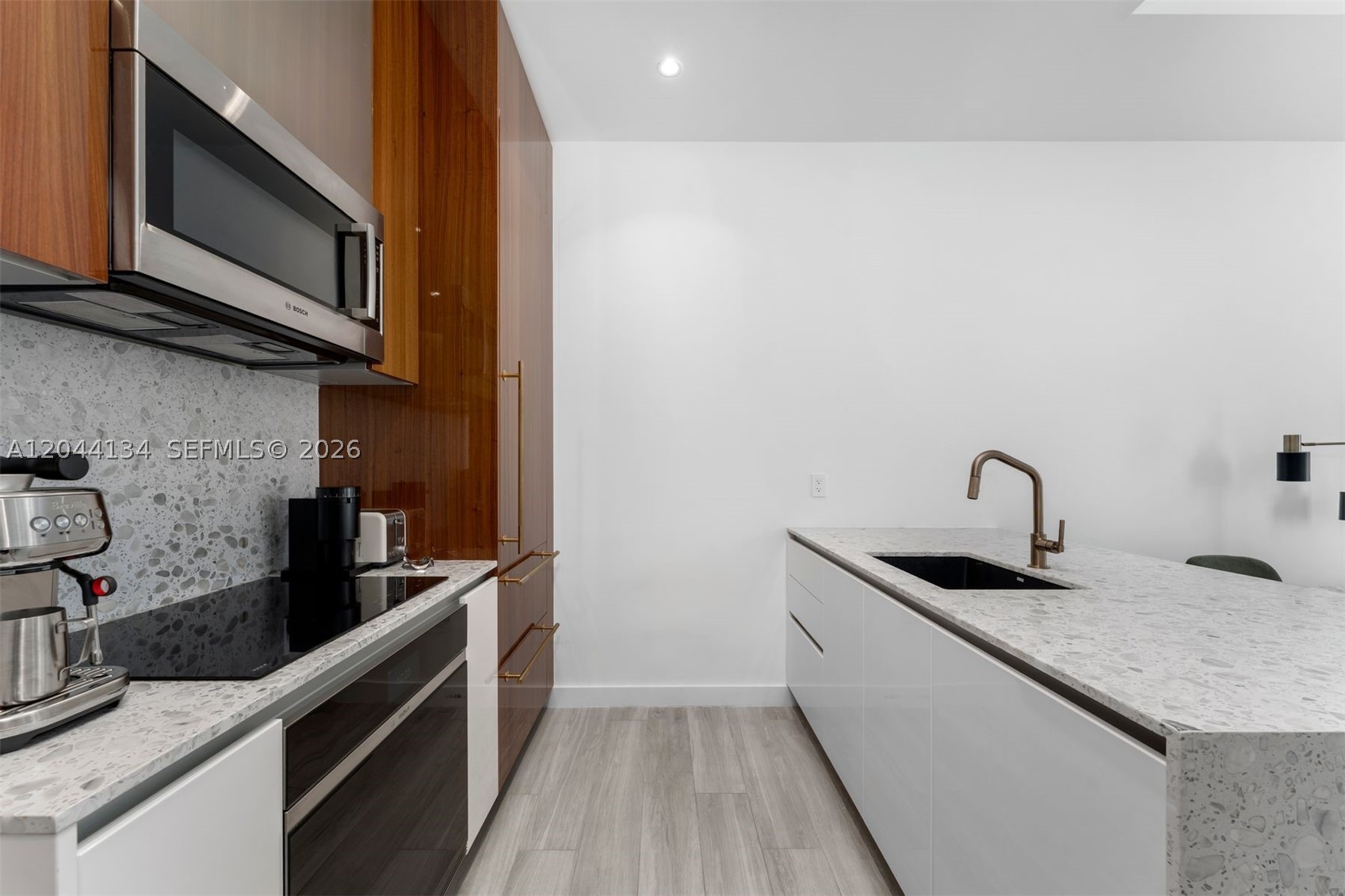 2655 S Bayshore Dr #908 Miami, FL 33133