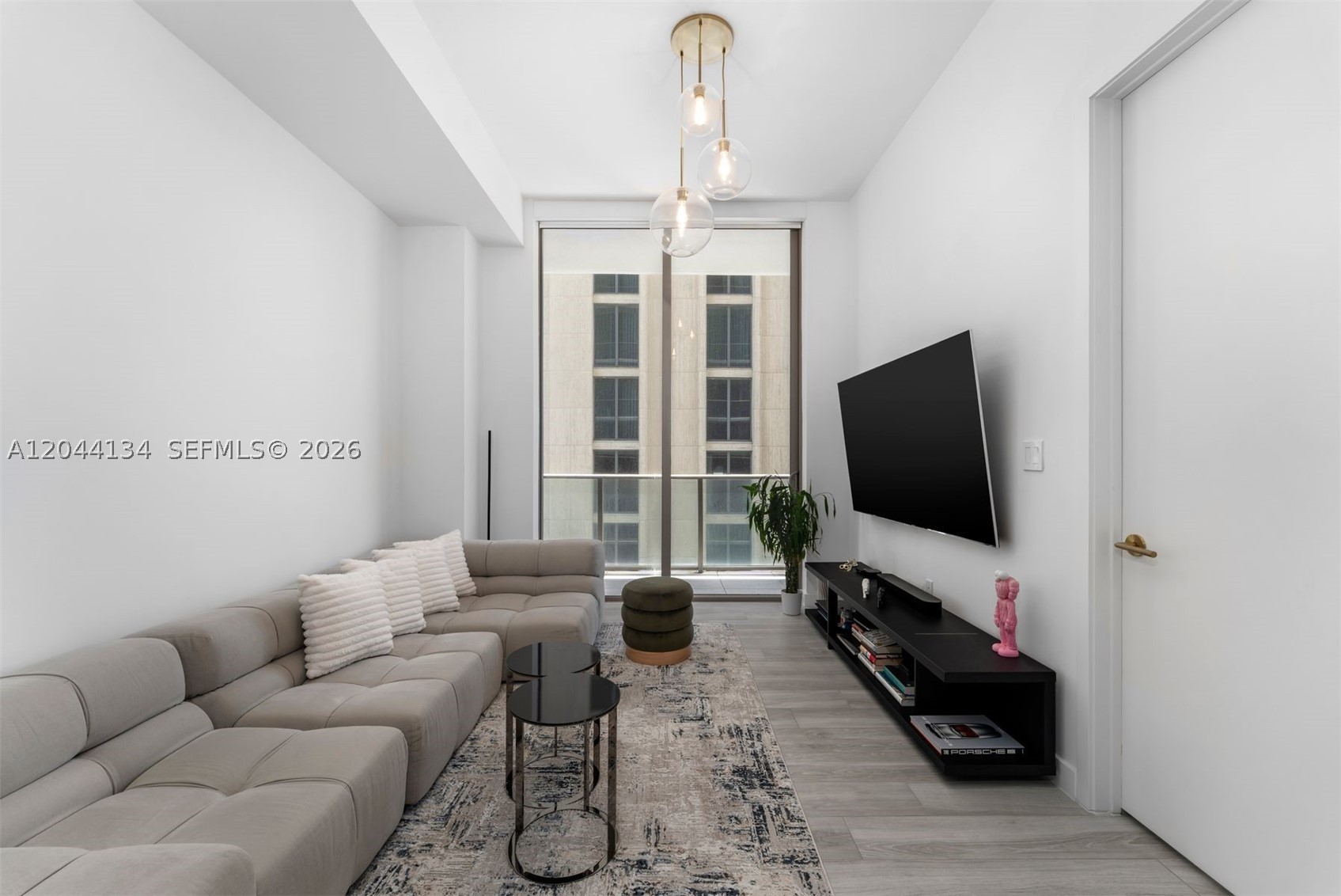 2655 S Bayshore Dr #908 Miami, FL 33133