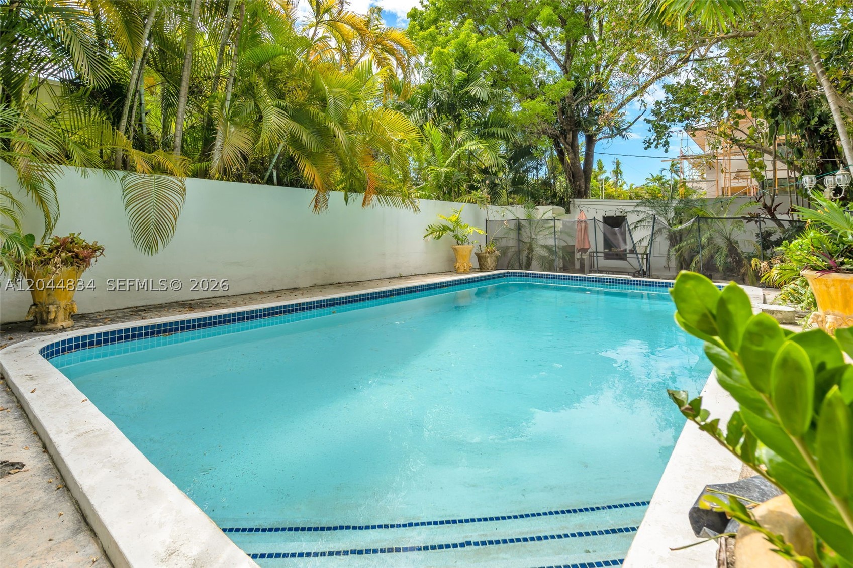 5390 Sunset Dr Miami, FL 33143