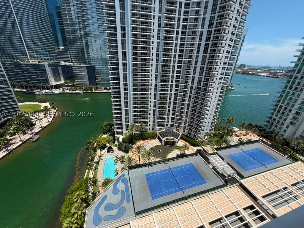 image Courts Brickell Key2