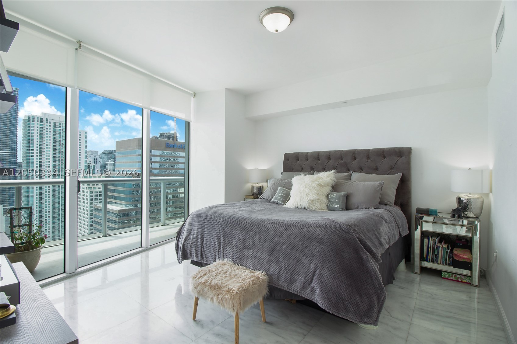 image Icon Brickell II6