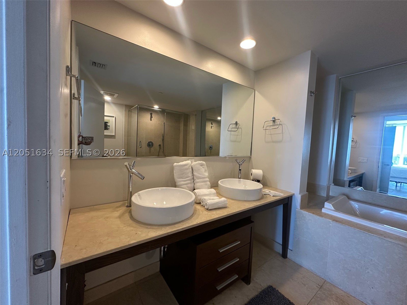 image Icon Brickell III (W Miami)13