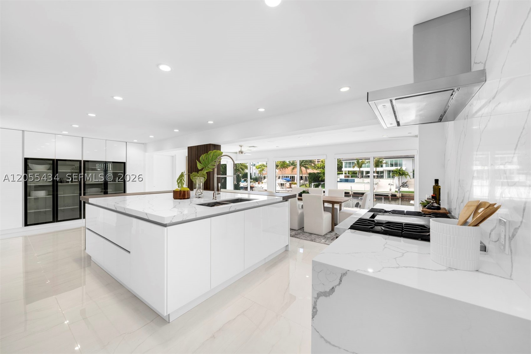 6832 Sunrise Ct Coral Gables, FL 33133