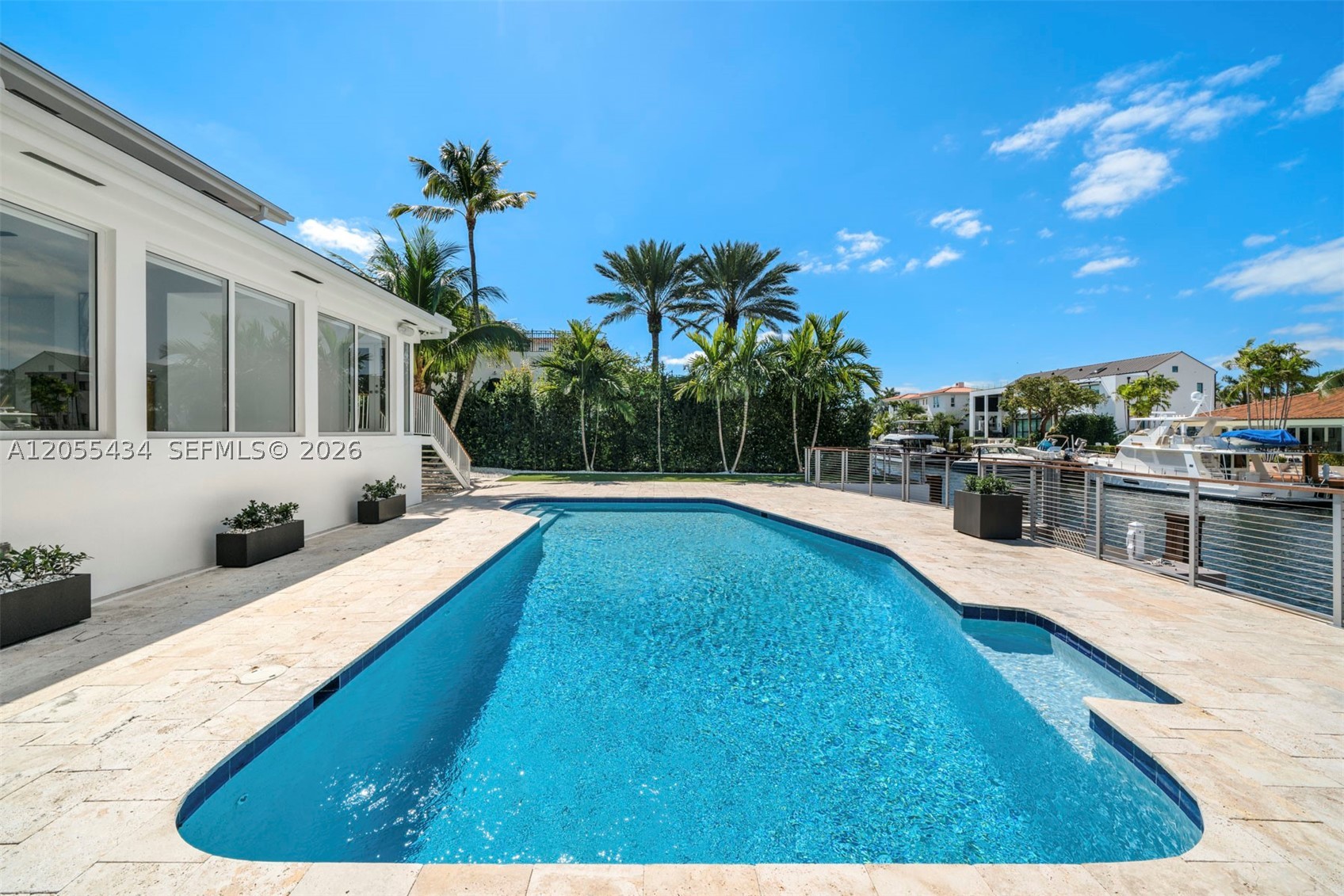 6832 Sunrise Ct Coral Gables, FL 33133