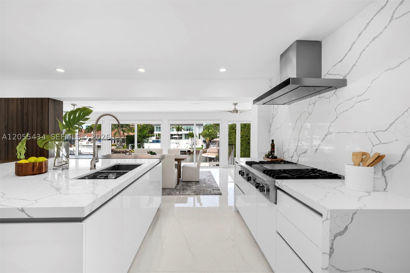 6832 Sunrise Ct Coral Gables, FL 33133