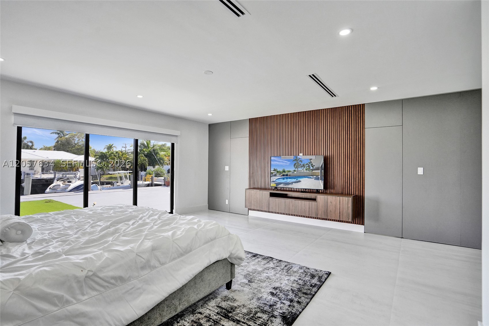 3010 NE 46th St Fort Lauderdale, FL 33308